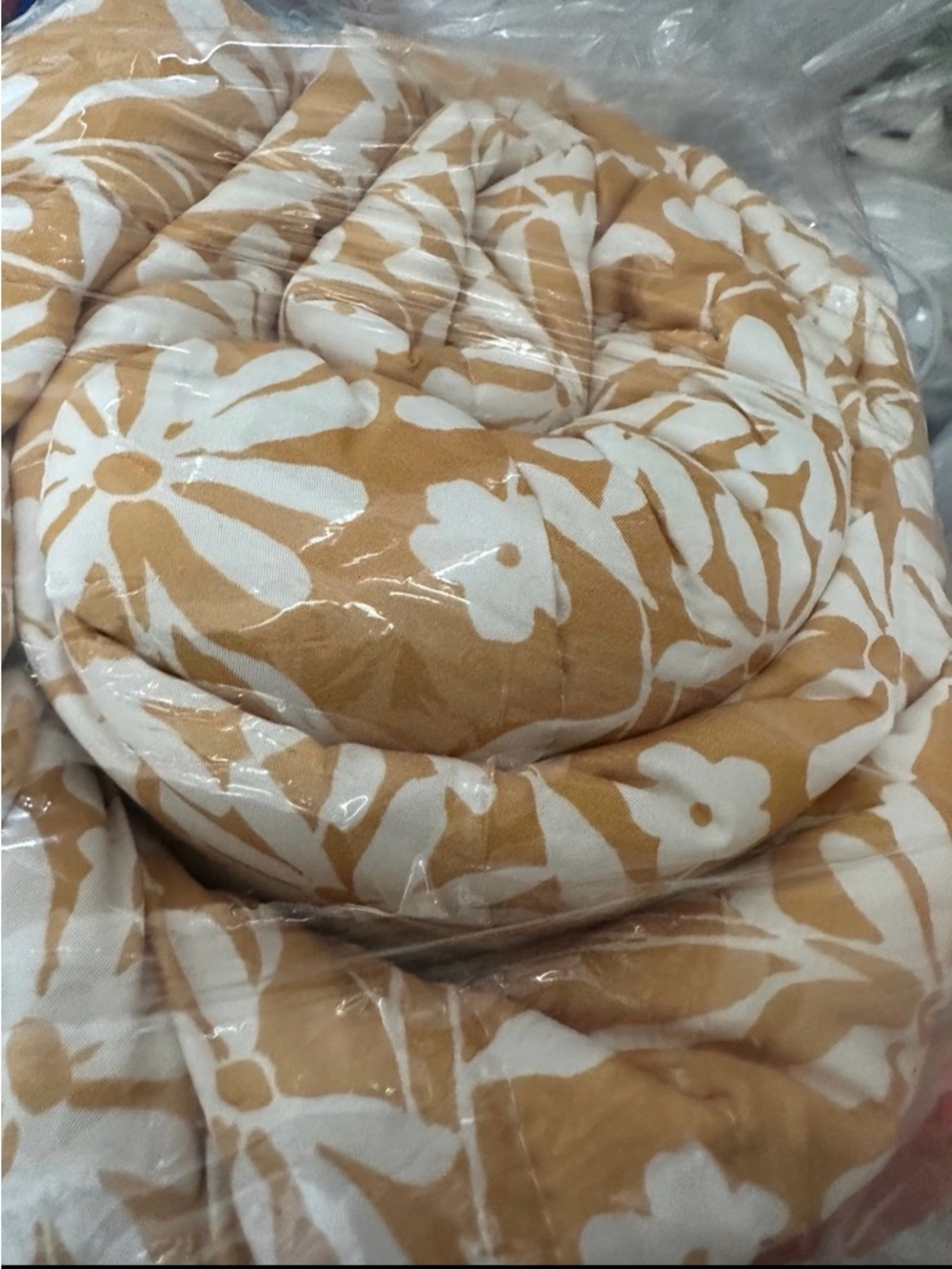 Essentials Reversible Microfiber Comforter -Floral - Picture 6 of 6